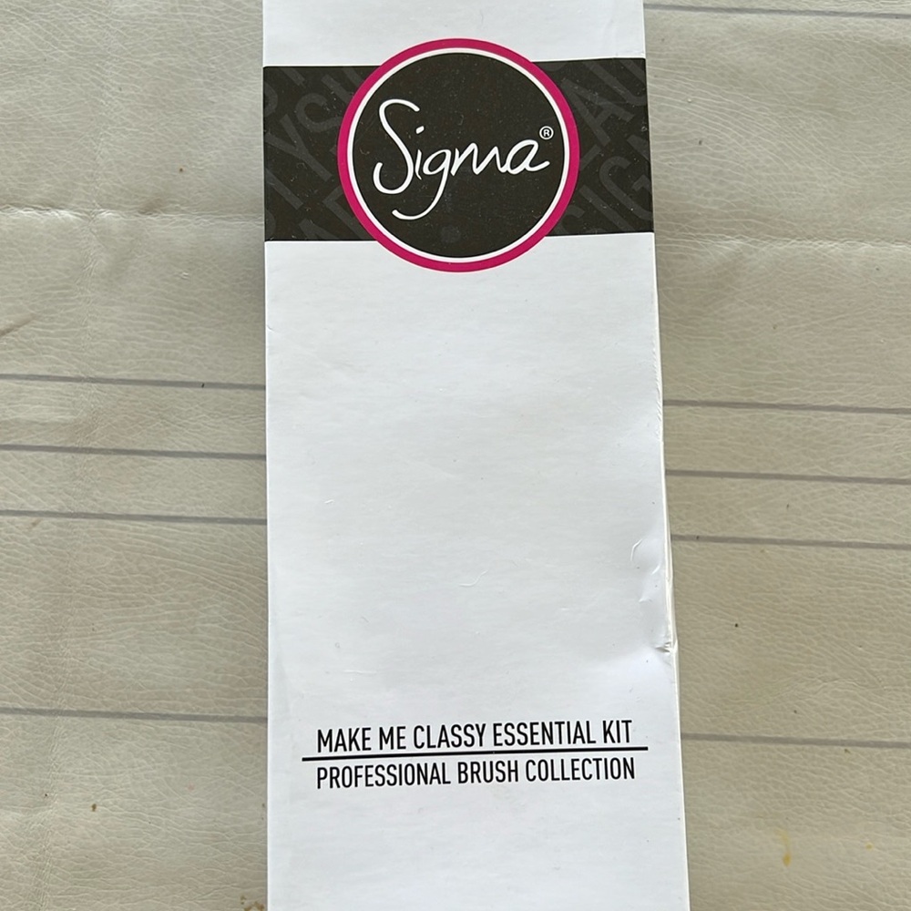 Sigma beauty make me classy essential kit professional brush collection